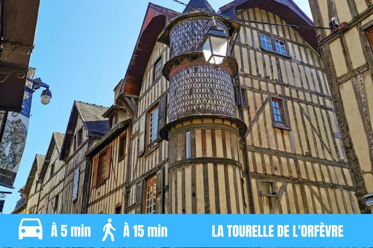 Joli Studio Meuble Tout Equipe Hyper Centre Wifi Apartment Troyes Luaran gambar